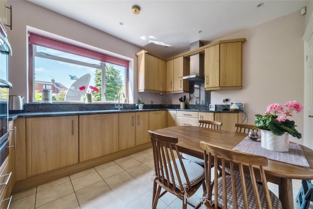 Hillcrest Road, Orpington photo 2