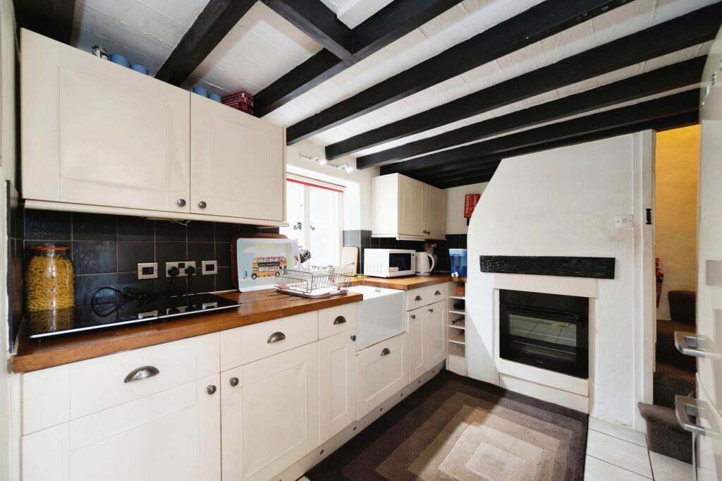 House in Portsmouth - View 4