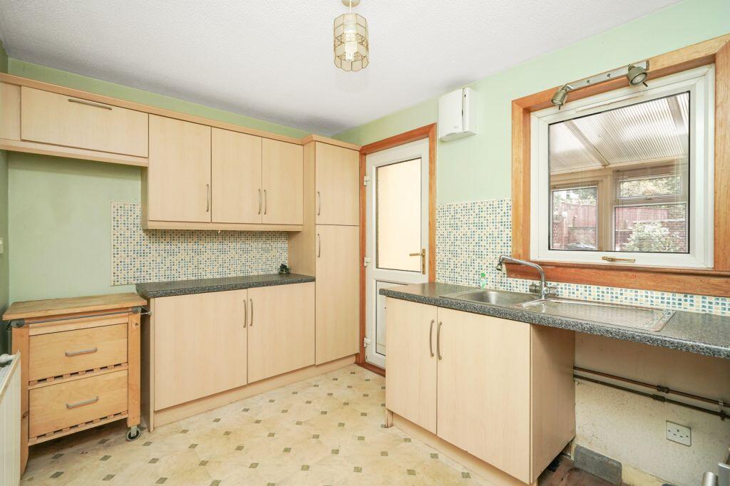 House in Edinburgh, Lorne, Leith Central - More