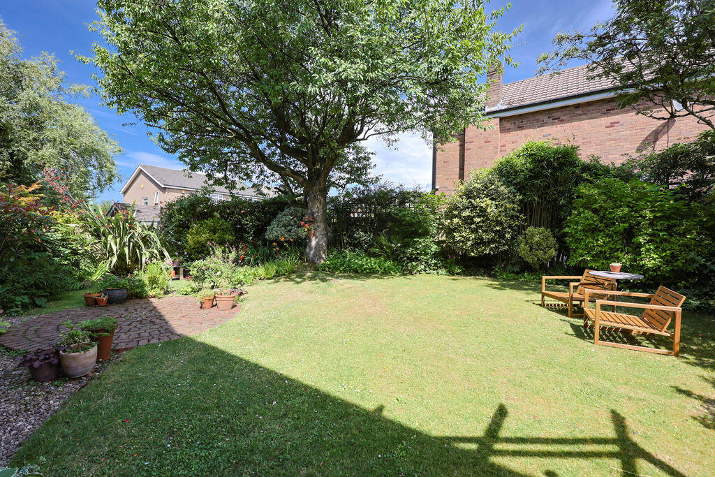 Glenside, Appley Bridge, Wigan photo 4