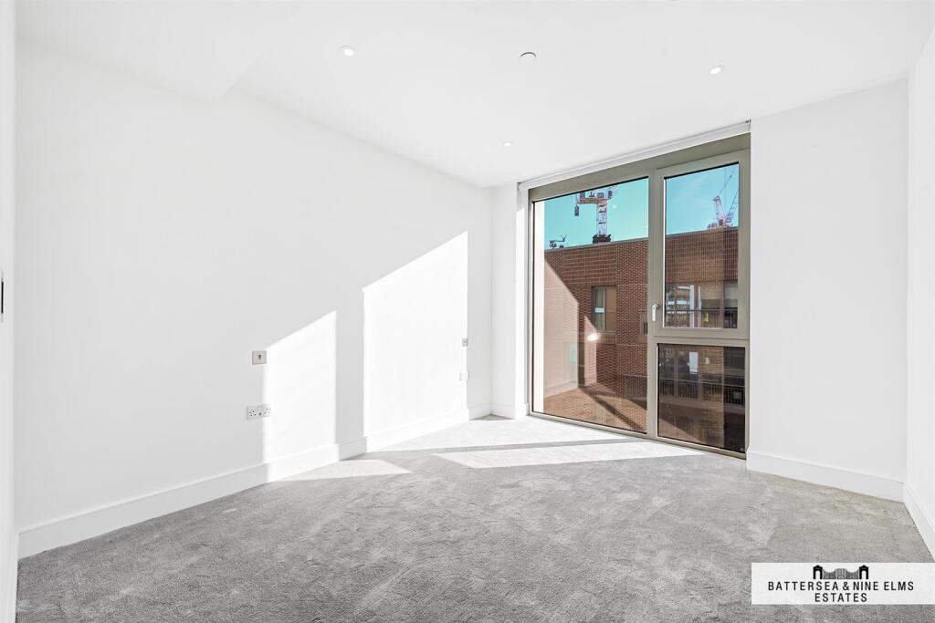 Apartment in London - View 5