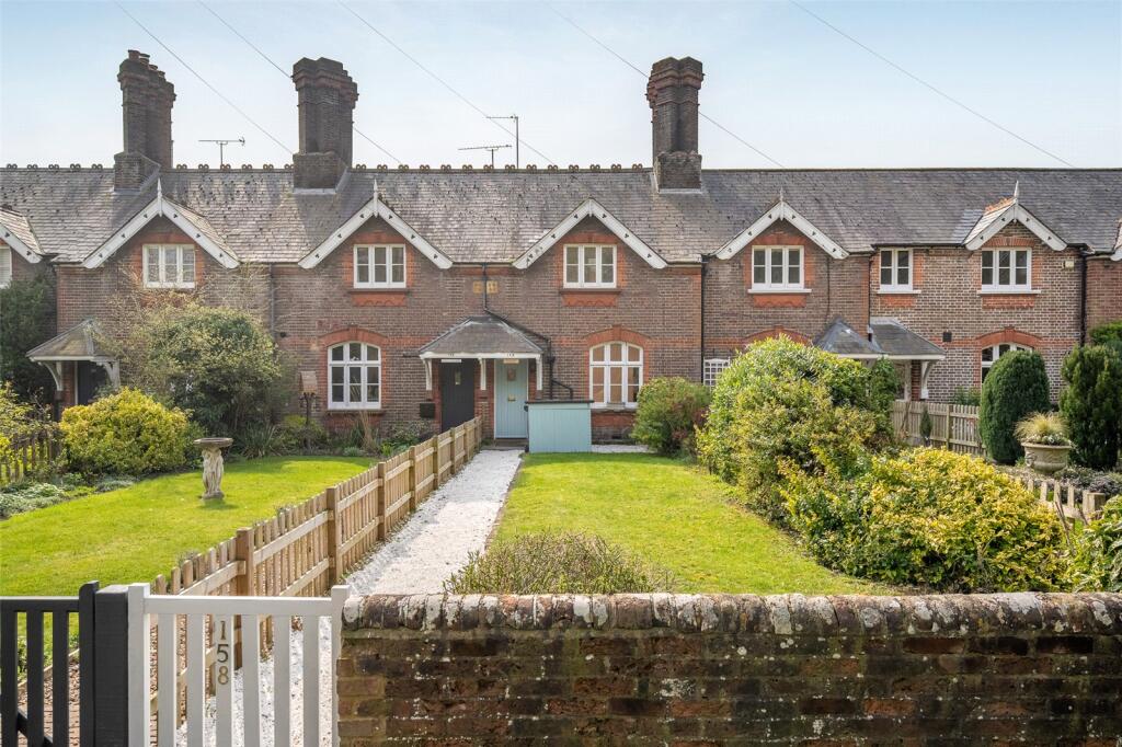 Main image of property: High Street, Amersham, Buckinghamshire, HP7