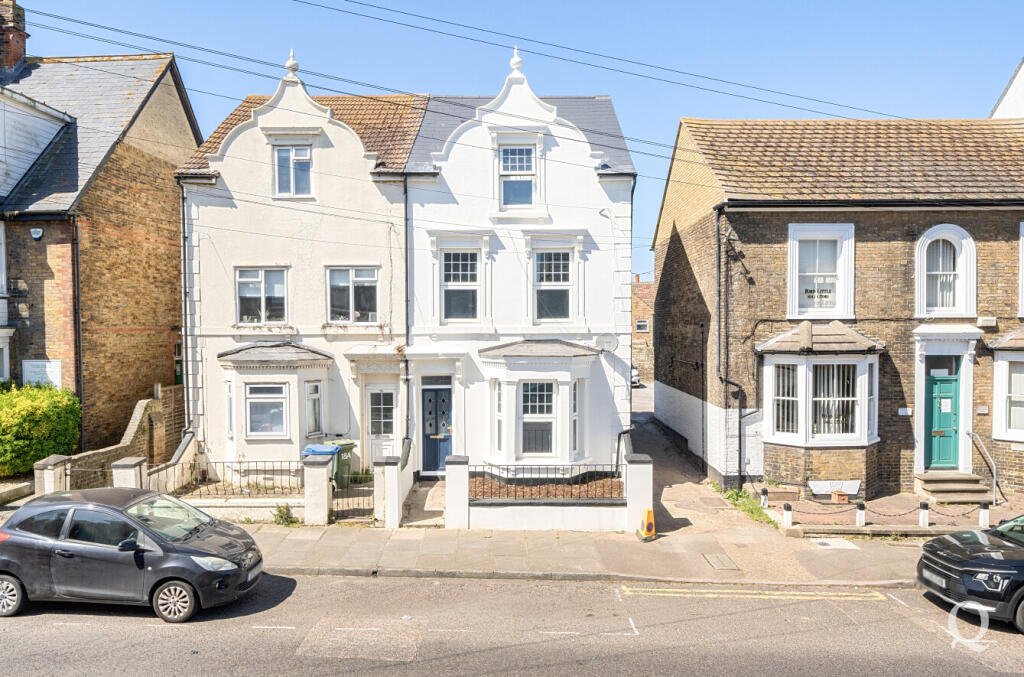 Main image of property: Park Road, Sittingbourne, Kent, ME10