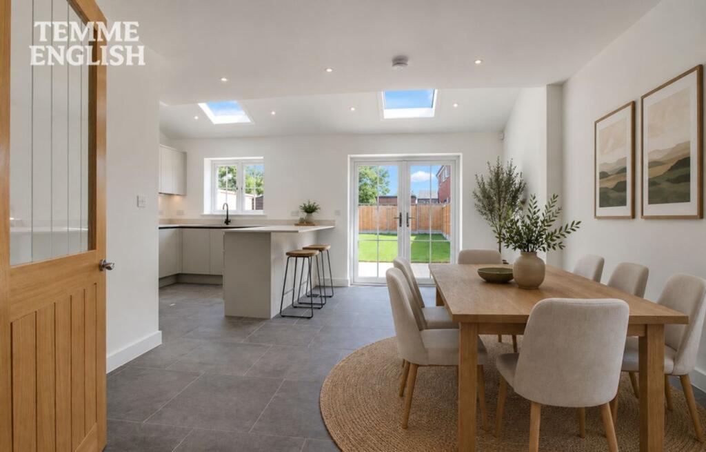 House in Basildon, Laindon - View 3