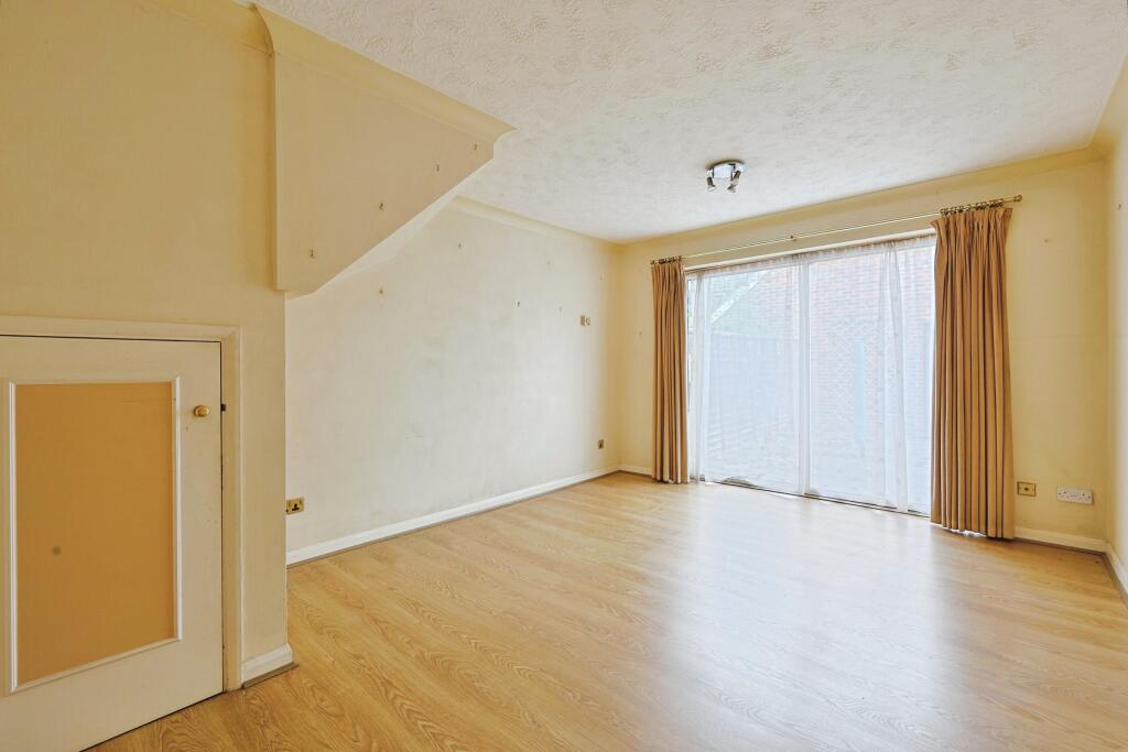 House in Twickenham - View 5
