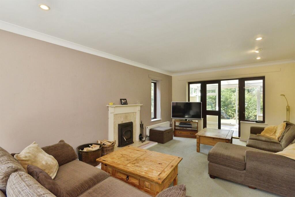 House in Milton Keynes - View 3