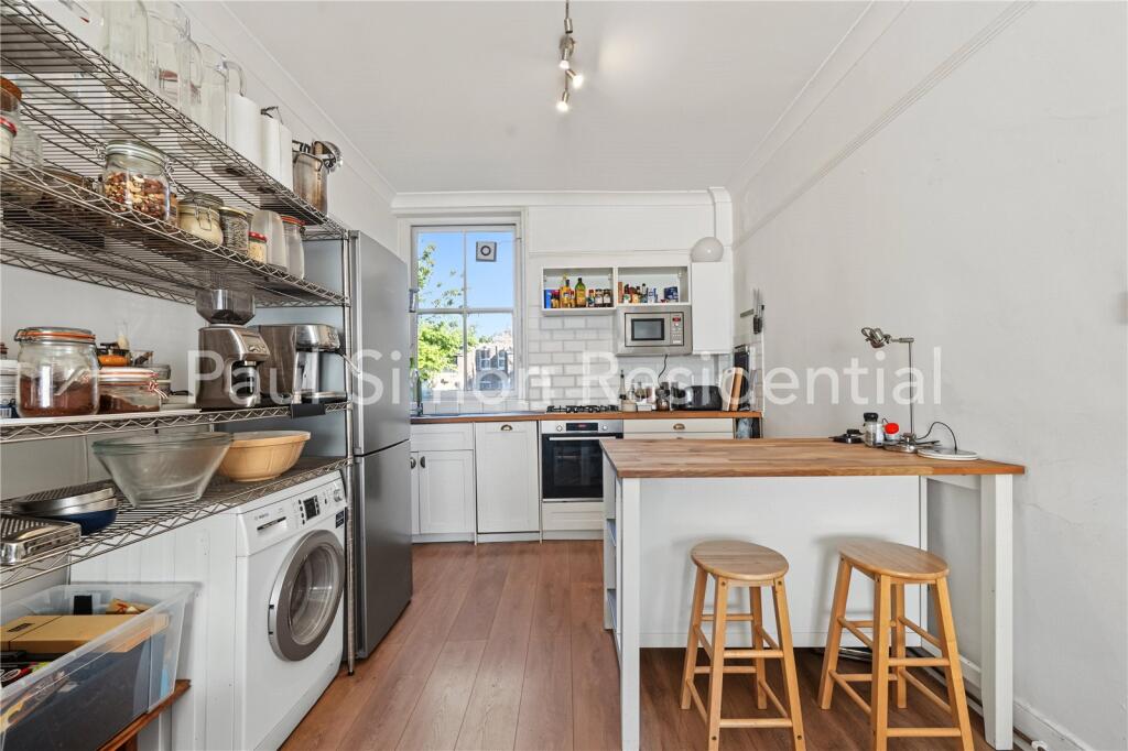 Apartment in London - View 5