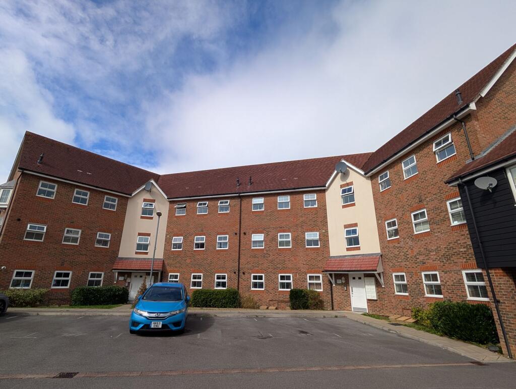 Main image of property: Whites Way, Hedge End, SO30