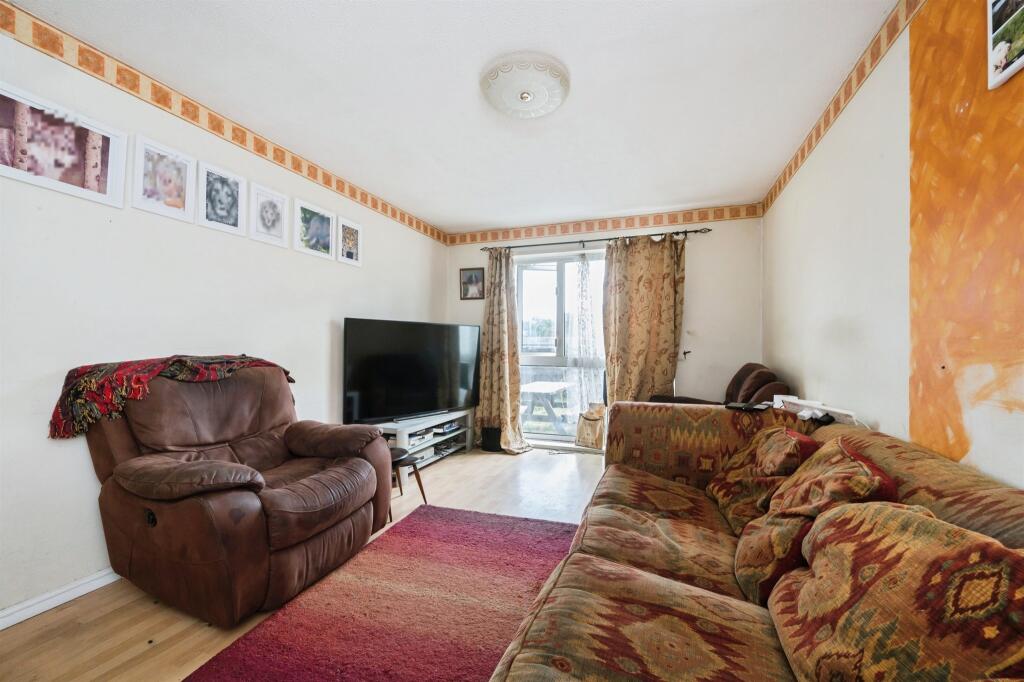 House in Southampton, Lordswood - More