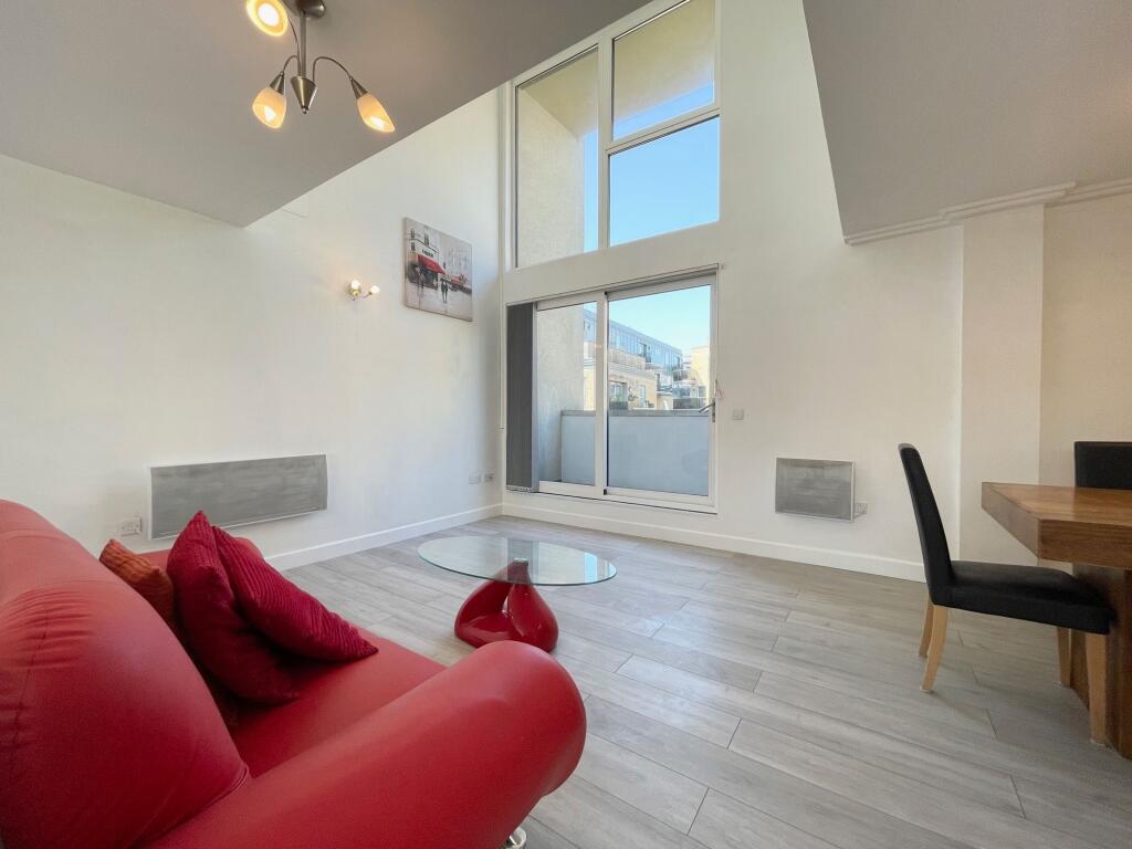 Apartment in Brighton - View 4
