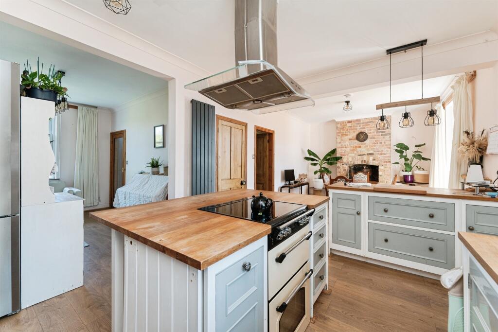 House in Fenland, Wimblington - View 4