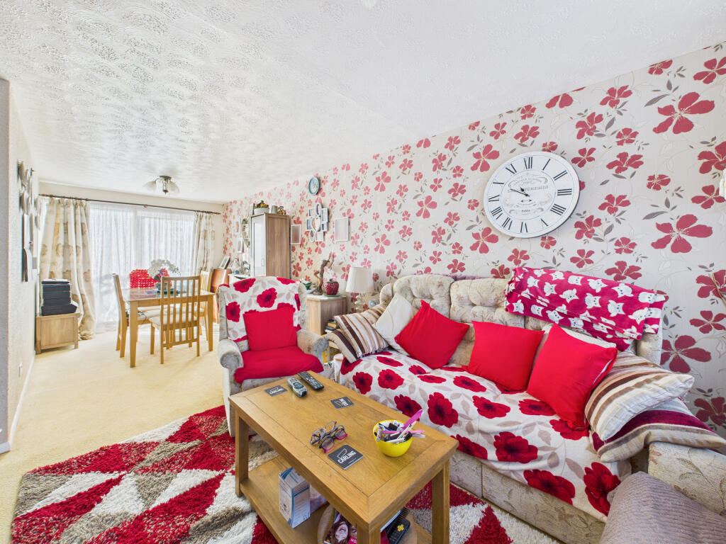 38, Carey Park, Killigarth, Looe, Cornwall photo 3