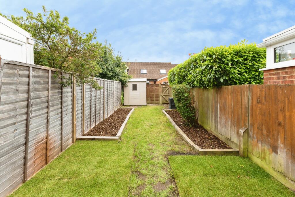 House in Thatcham, West Berkshire - View 2