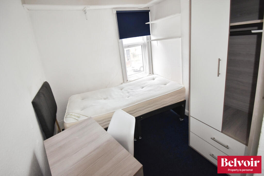 House in Chelmsford, Moulsham - More