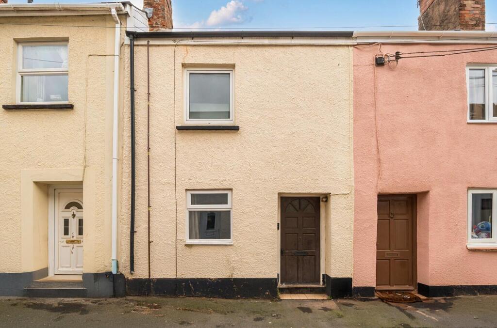 2-bed terraced on New Street, Cullompton, Devon, £150,000