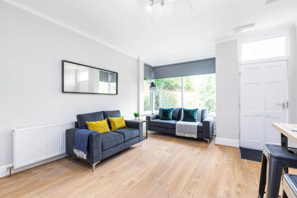 House in Leeds, Burley - View 2