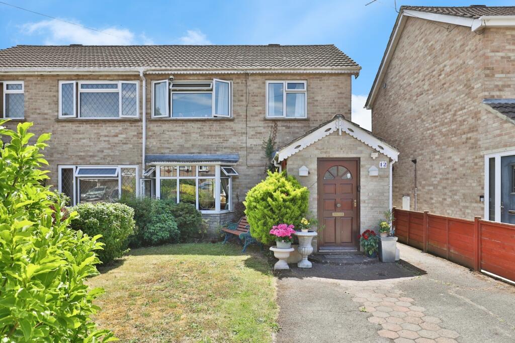 Main image of property: Old Barn Close, Ringwood, Hampshire, BH24