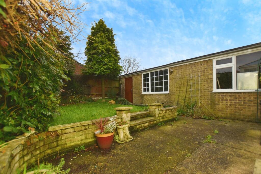 Hall Road, Sproatley photo 4