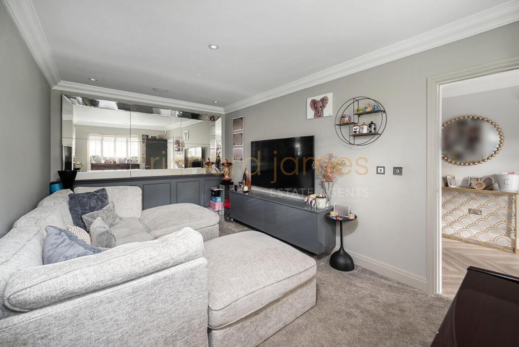 House in London - More