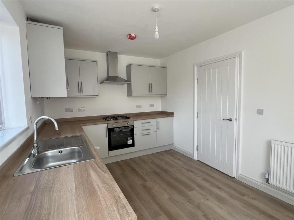 House in Sandwell, West Midlands - View 2
