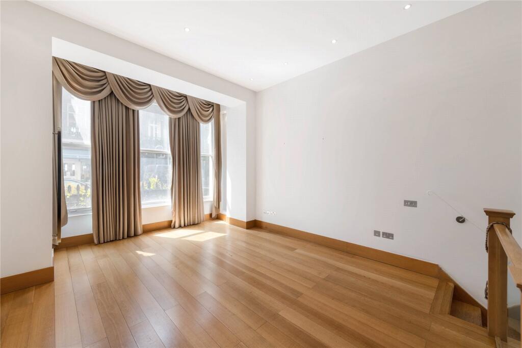 Main image of property: Pont Street, London, SW1X