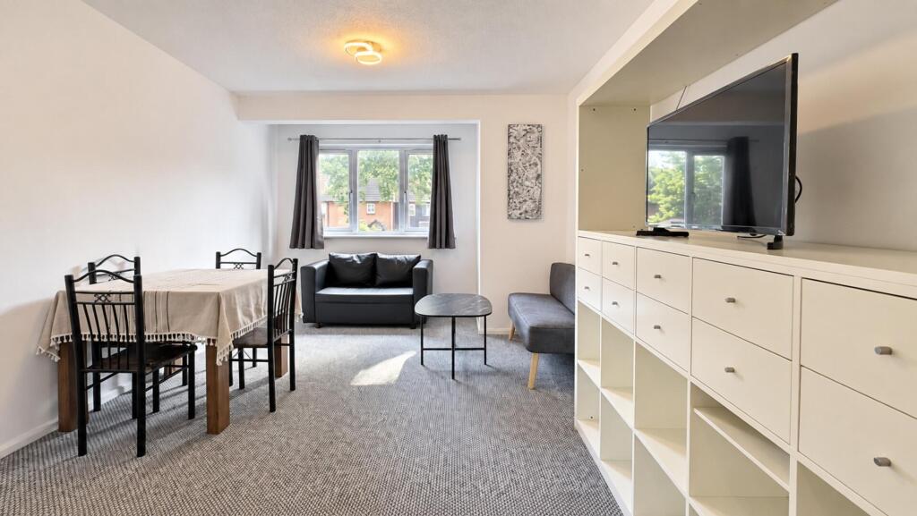 Apartment in London, West Beckton, Silvertown - More
