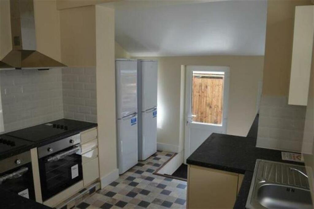 Main image of property: Room in Heygate Avenue, Southend on Sea 