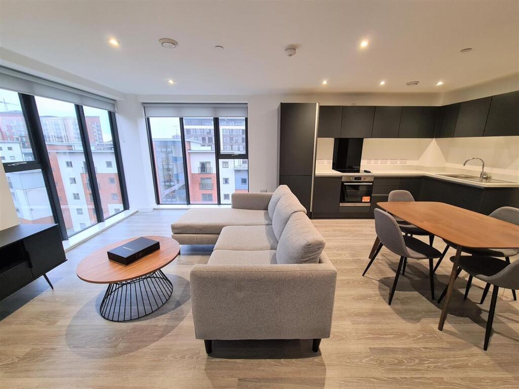 Apartment in Salford, Greater Manchester - View 2