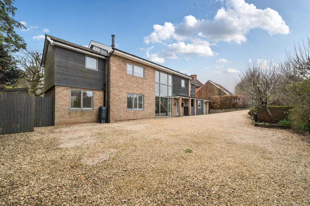 Main image of property: Kingsbury Street, Marlborough, SN8