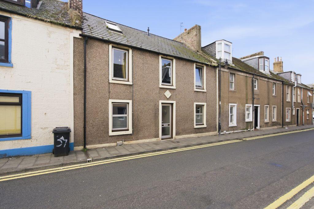 Main image of property: 32 Ladybridge Street, Arbroath, DD11 1AR