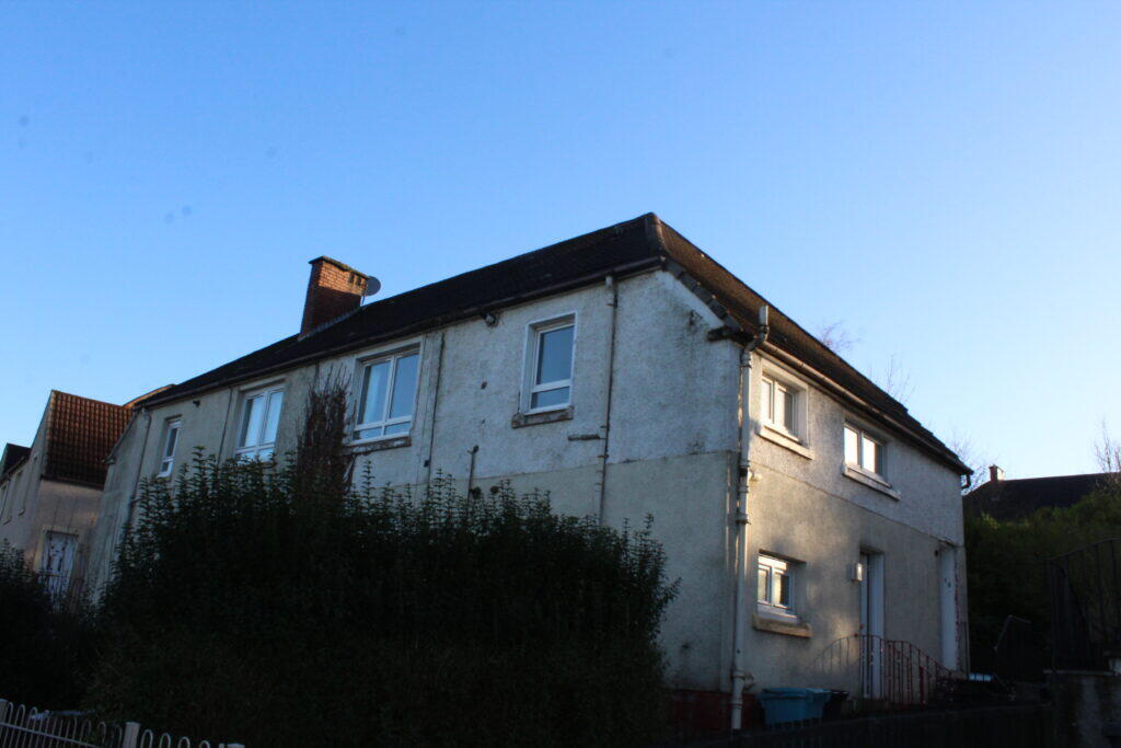 2-bed flat on Arnott Drive, Coatbridge ML5 4DL, £72,500