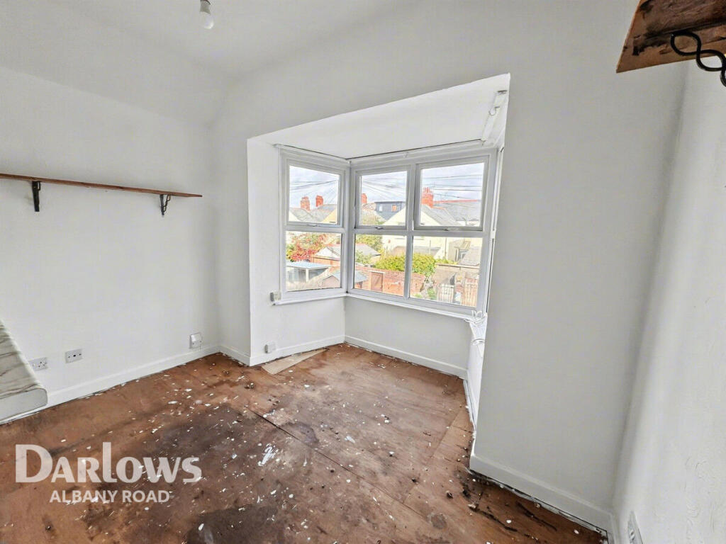 Apartment in Cardiff, Roath - View 2