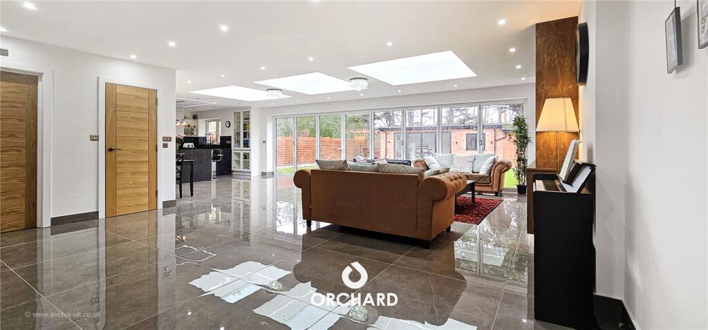 House in Southall - View 4