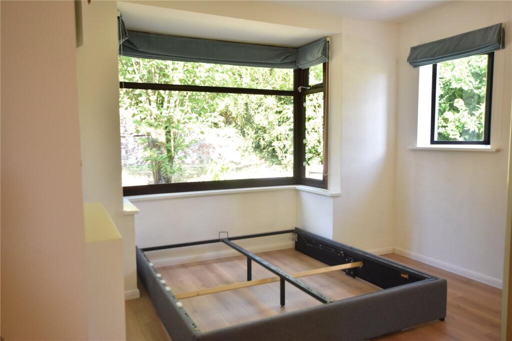 House in Croydon - View 5
