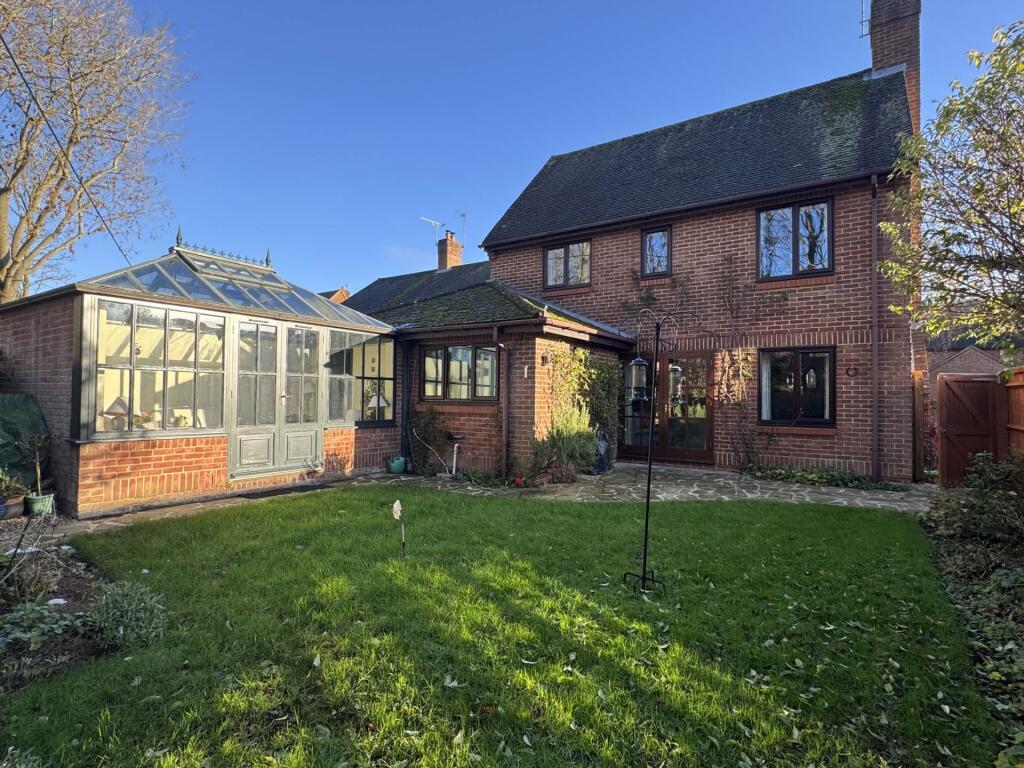 Main image of property: The Meadows, Watlington