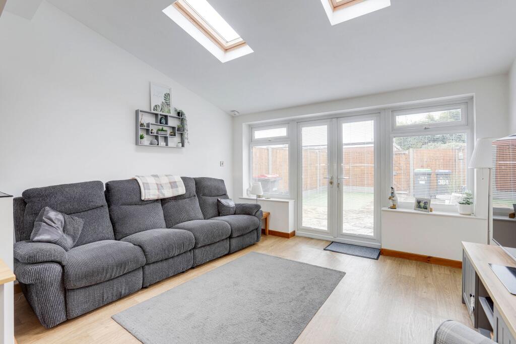 Watnall Road, Hucknall, NG15 - View 4