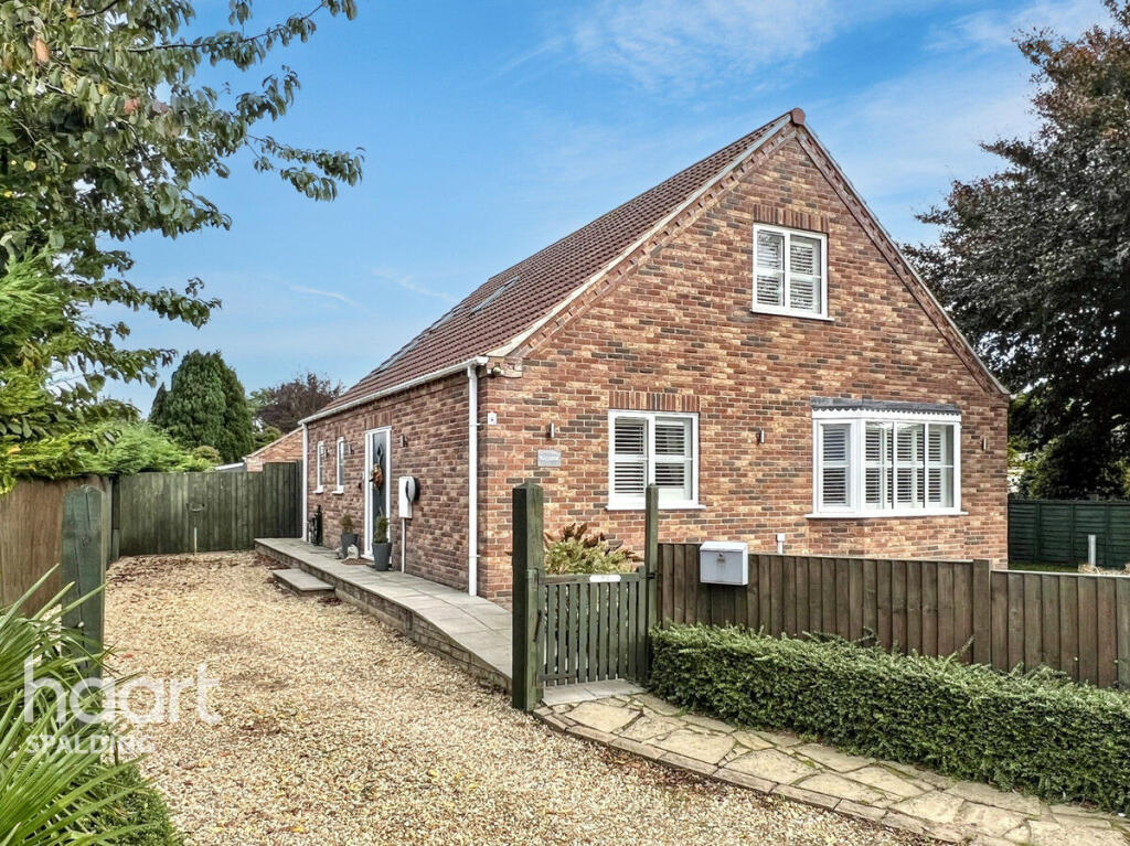 Main image of property: Washway Road, Saracen's Head