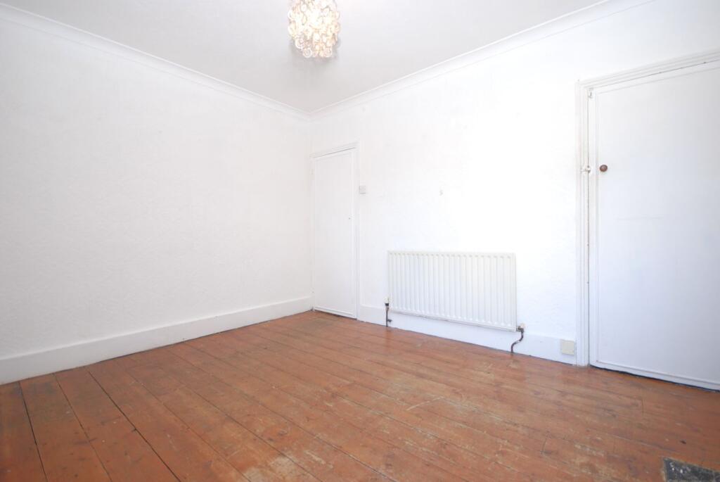 House in Dartford - View 5