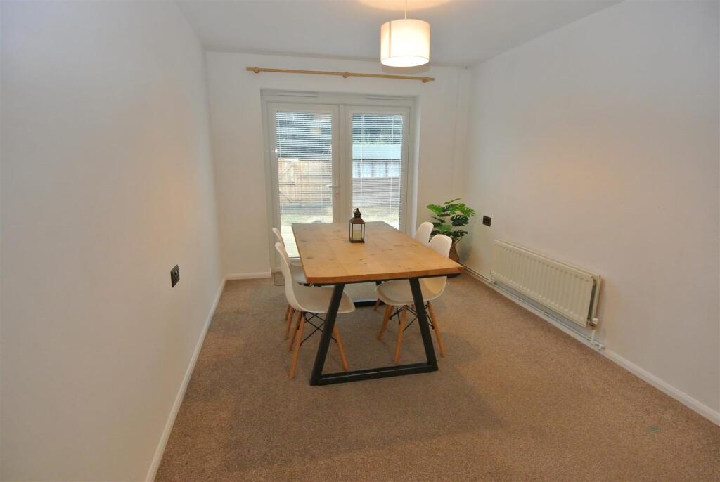 House in Twickenham - View 5