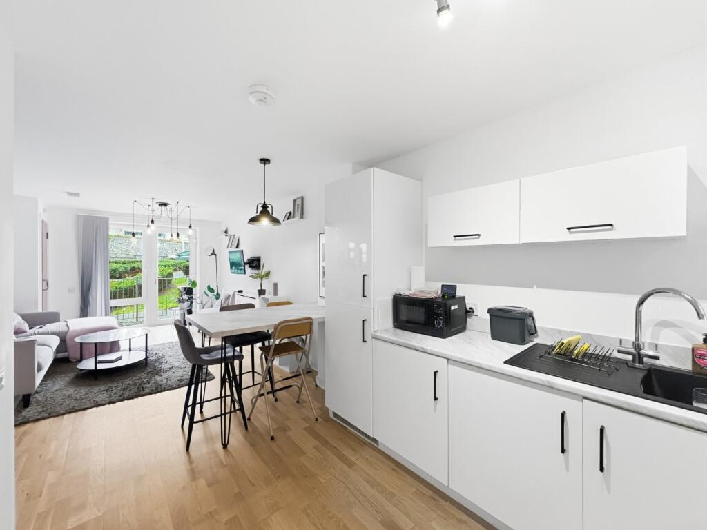 Apartment in Edinburgh - View 5