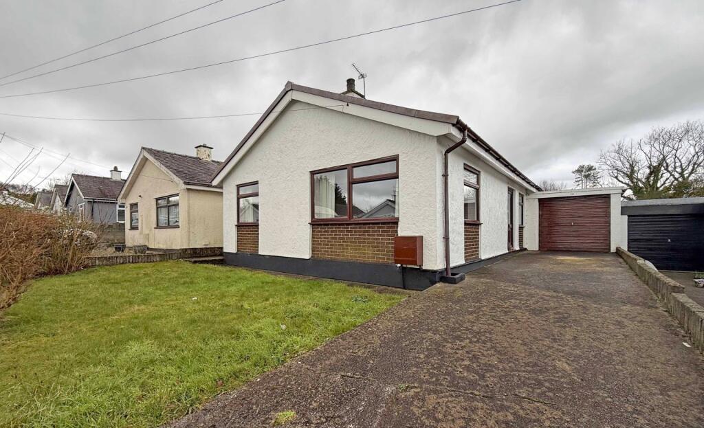 Main image of property: Groeslon, Caernarfon, Gwynedd, LL54