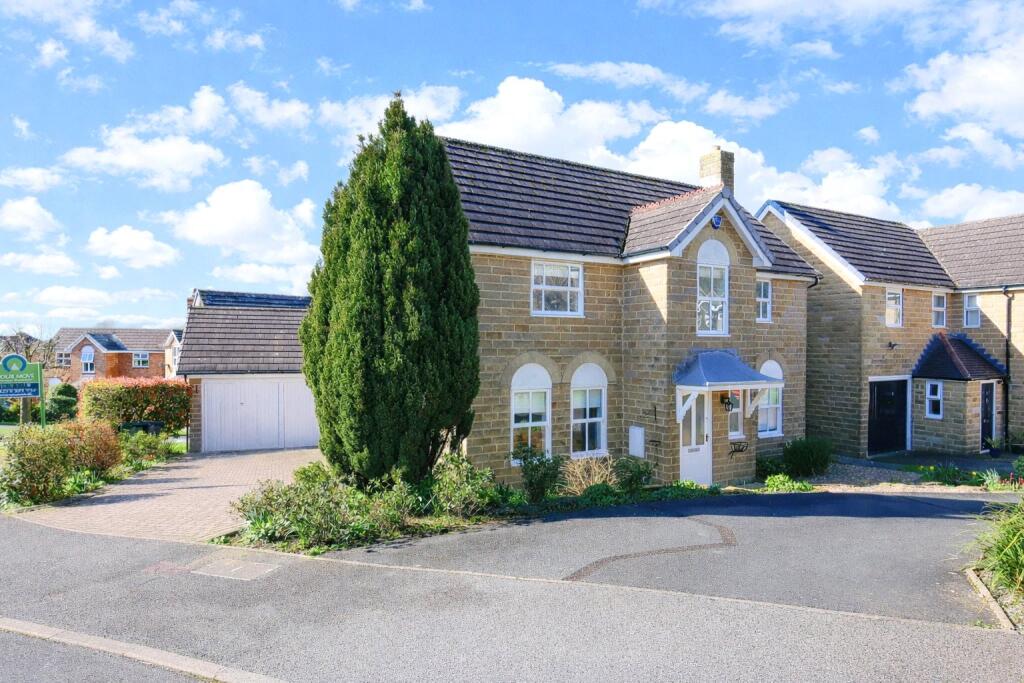 Highmoor Walk, West Lane, Baildon, Shipley, BD17