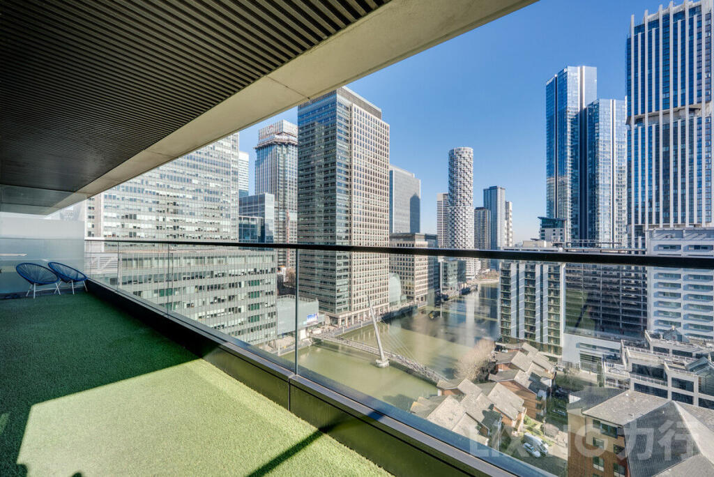 Main image of property: Wards Place, Canary Wharf, E14 9DA