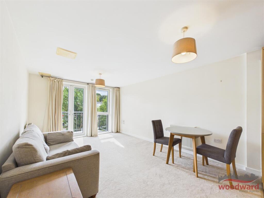 Apartment in Harrow - View 4