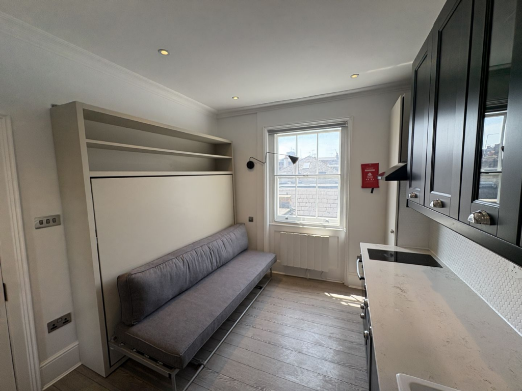 Studio flat for rent