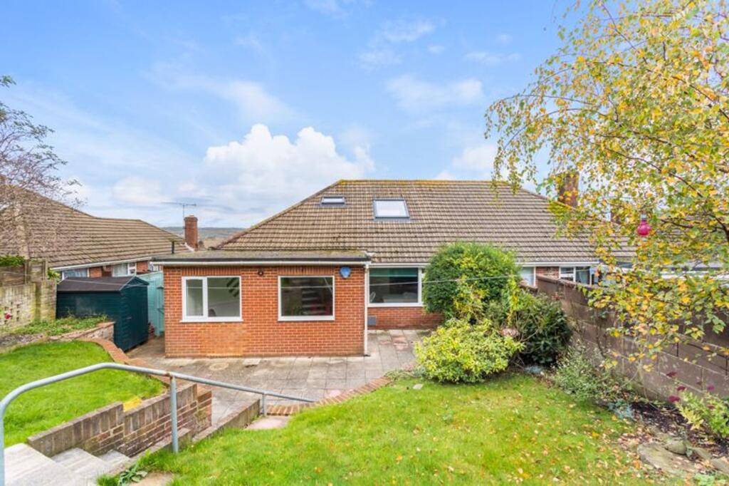 1 bedroom semi-detached house for rent