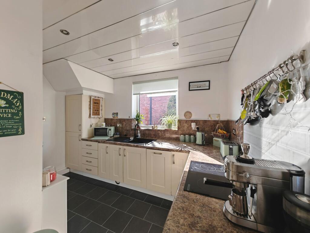 House in South Tyneside, North East - More