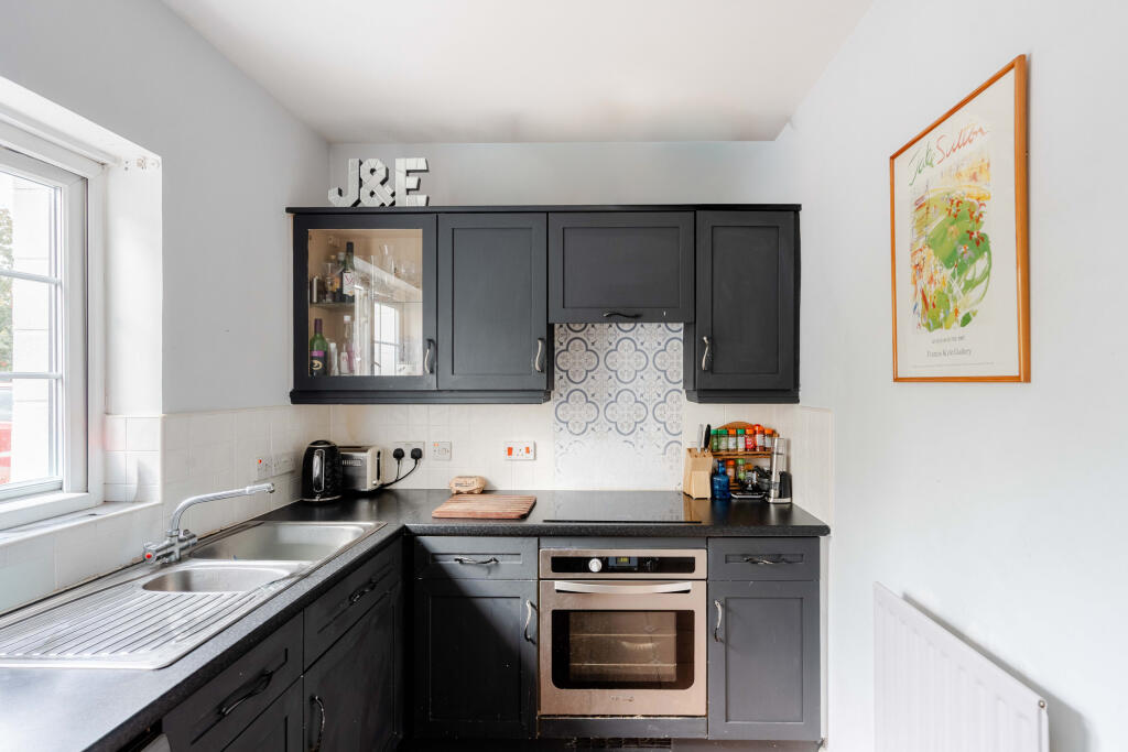 Apartment in Bristol - View 5