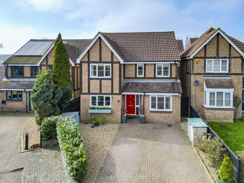 Main image of property: Godrevy Grove, Tattenhoe, Milton Keynes