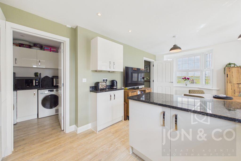 House in Overstone, Overstone Leys - View 5